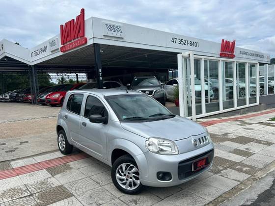 FIAT UNO 1.0 EVO VIVACE 8V FLEX 4P MANUAL FIAT UNO 1.0 EVO VIVACE 8V FLEX 4P MANUAL